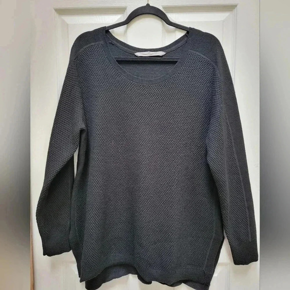 Athleta Women's Dynamic  Waffle Knit Long Sleeve Black Sweater Size XL - Picture 1 of 3